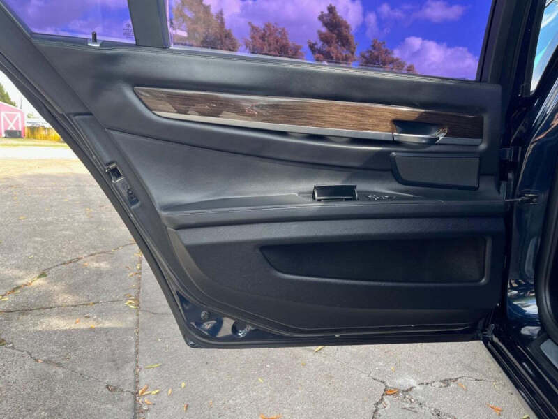 2010 BMW 7 Series 750Li