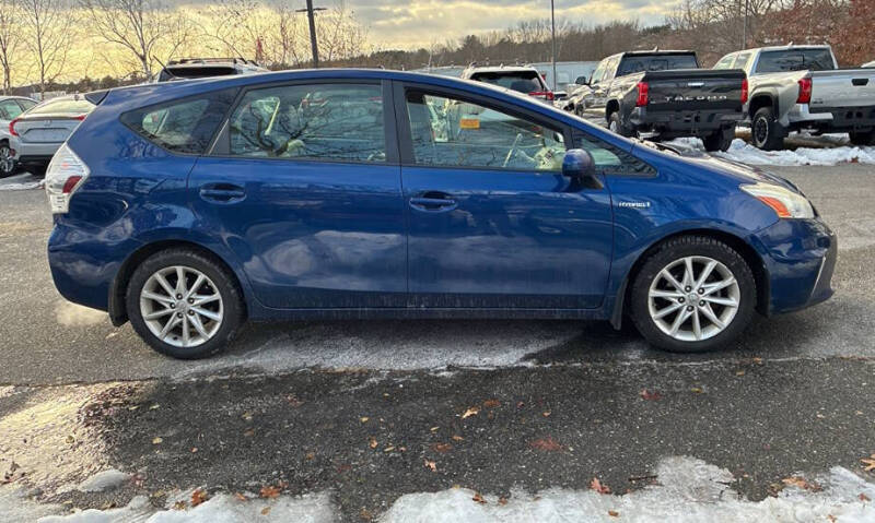2012 Toyota Prius v Three