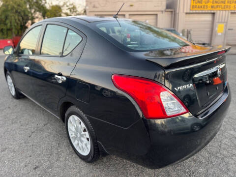 2013 Nissan Versa 1.6 SV