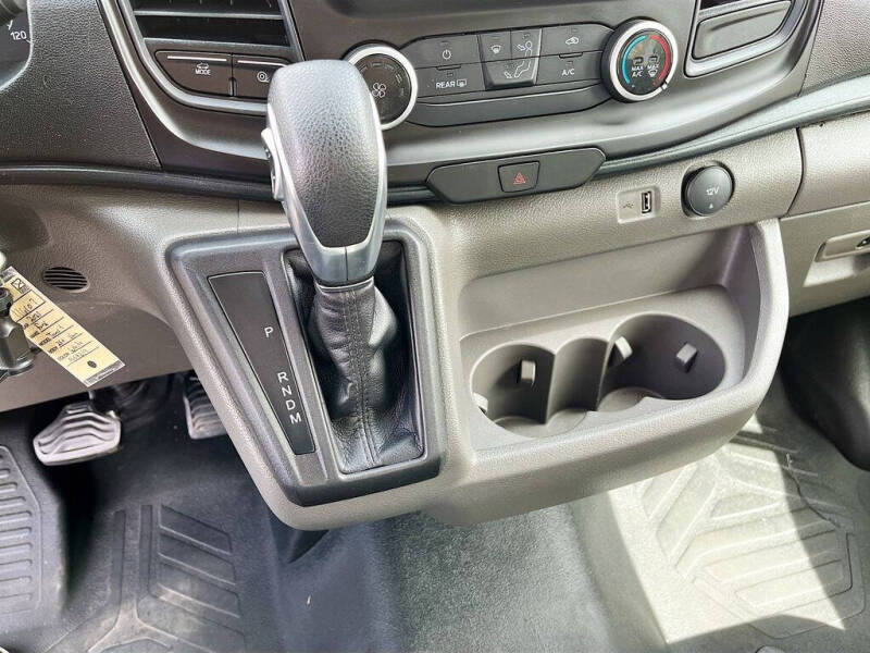 2025 Ford Transit
