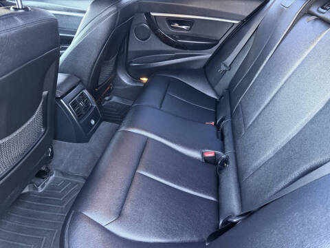 2017 BMW 3 Series 330i