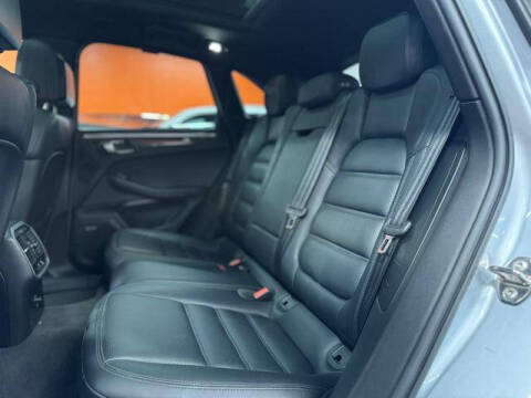 2015 Porsche Macan S