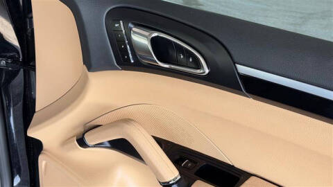 2016 Porsche Cayenne S