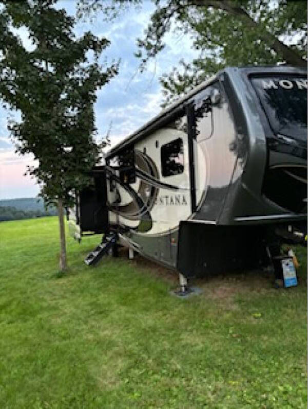 2018 Keystone RV Montana Legacy 3811MS