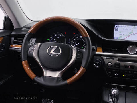 2013 Lexus ES 300h