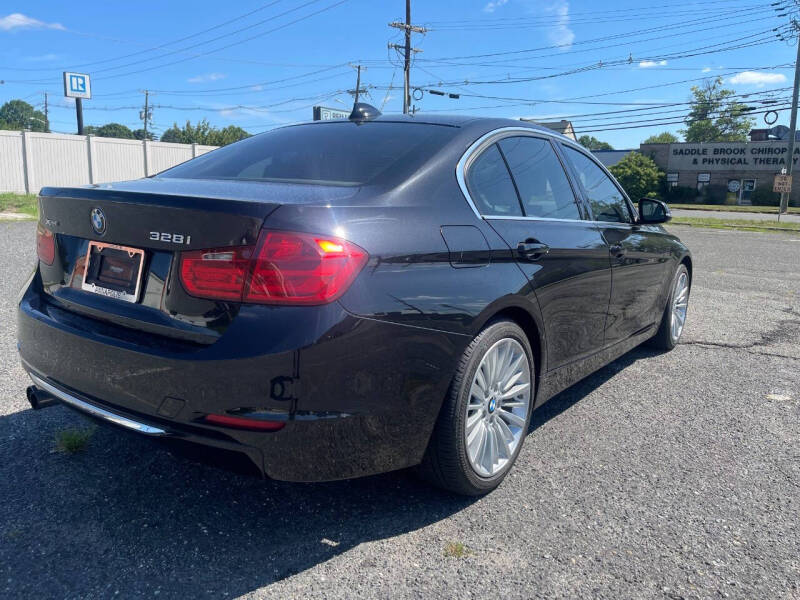 2013 BMW 3 Series 328i photo 6