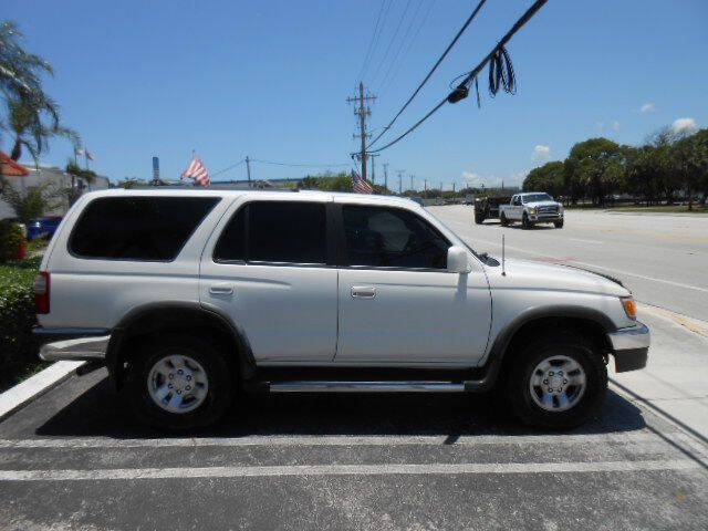 1999 Toyota 4Runner SR5