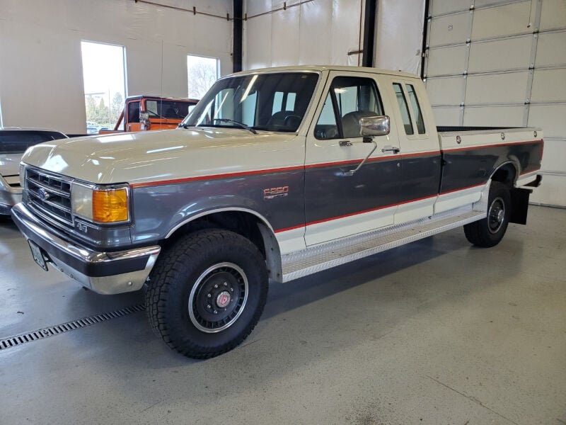 1990 Ford F-250 1