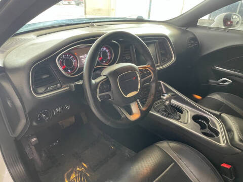 2015 Dodge Challenger SXT Plus