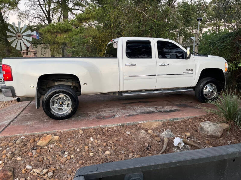 2013 Chevrolet Silverado 3500HD LT photo 13