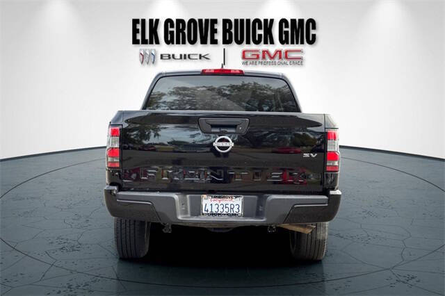 2023 Nissan Frontier SV