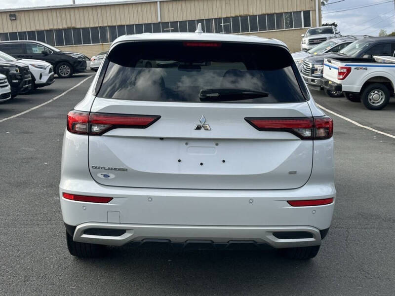 2023 Mitsubishi Outlander SE