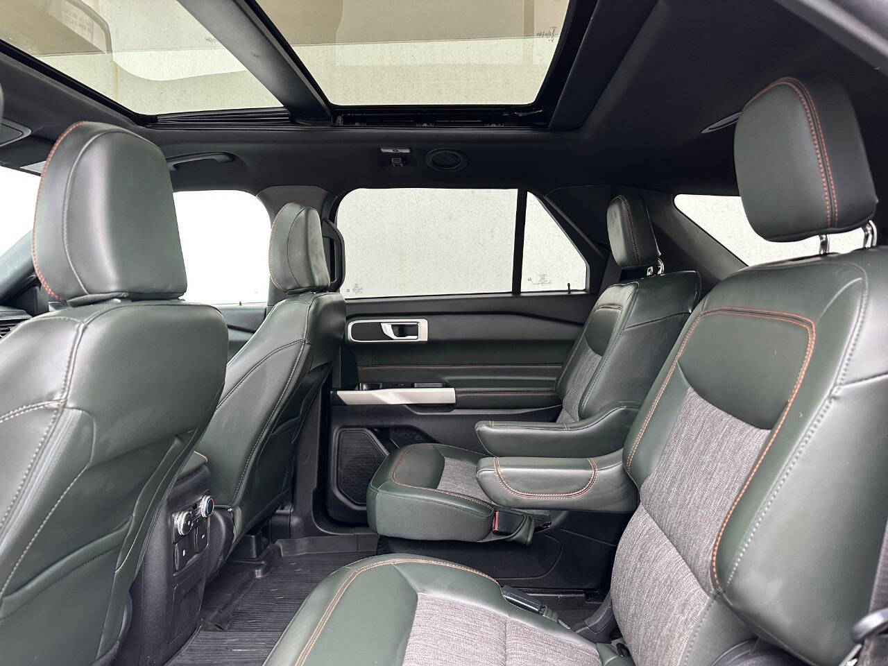 2022 Ford Explorer for sale at Phoenix Motor Co in Romulus, MI