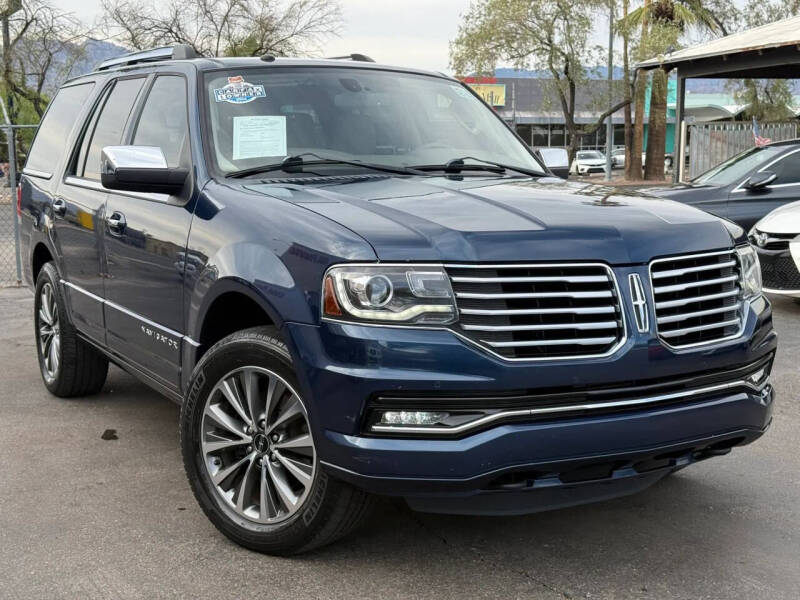 2017 Lincoln Navigator Select