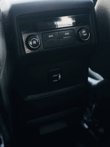 2018 GMC Acadia SLE-2