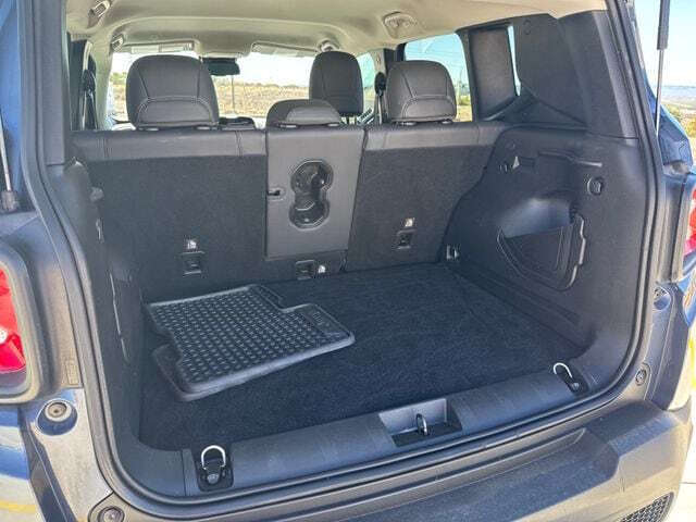 2022 Jeep Renegade Trailhawk