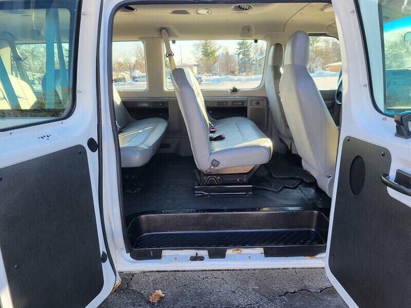 2011 Ford E-Series E-350 SD XL