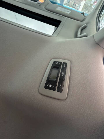 2012 Toyota Sienna XLE 8-Passenger