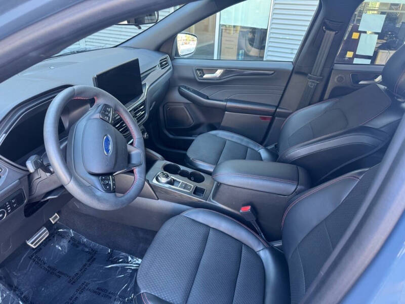 2023 Ford Escape ST-Line Select