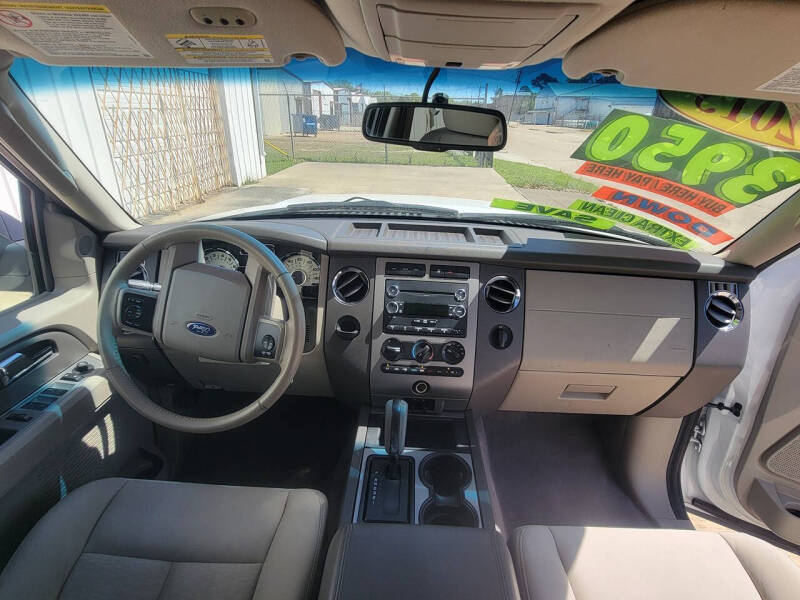 2013 Ford Expedition XLT