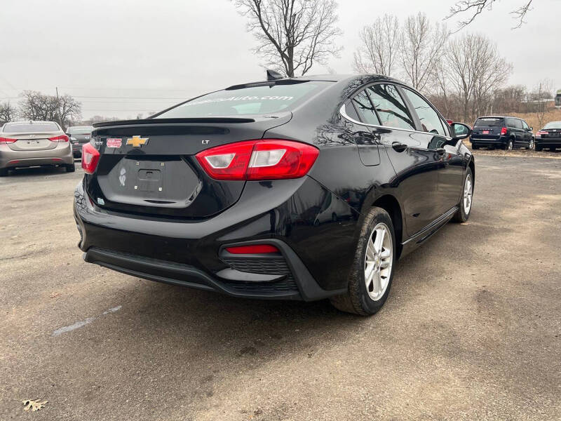 2017 Chevrolet Cruze LT Auto