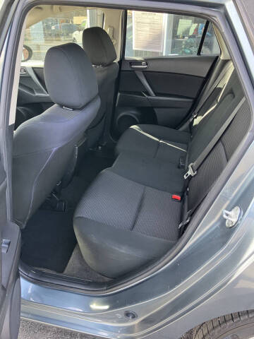 2013 Mazda MAZDA3 i Touring