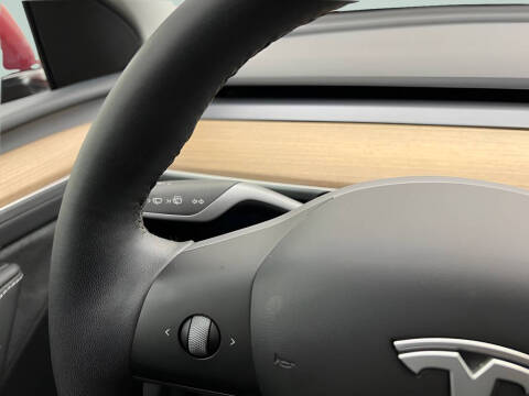 2025 Tesla Model Y Performance