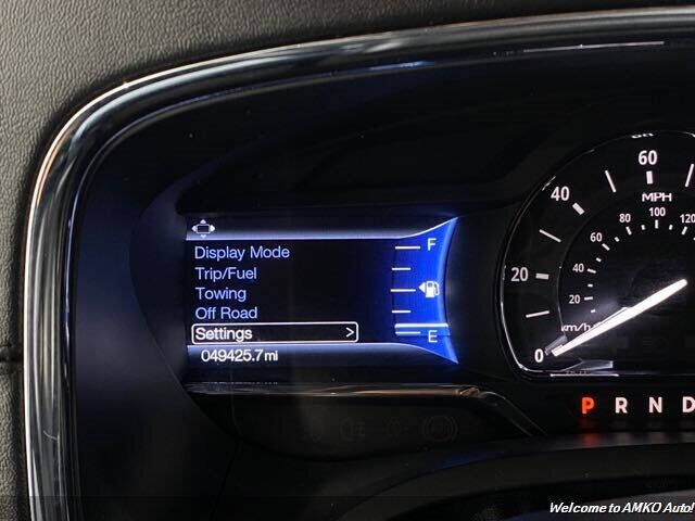 2016 Lincoln Navigator Select