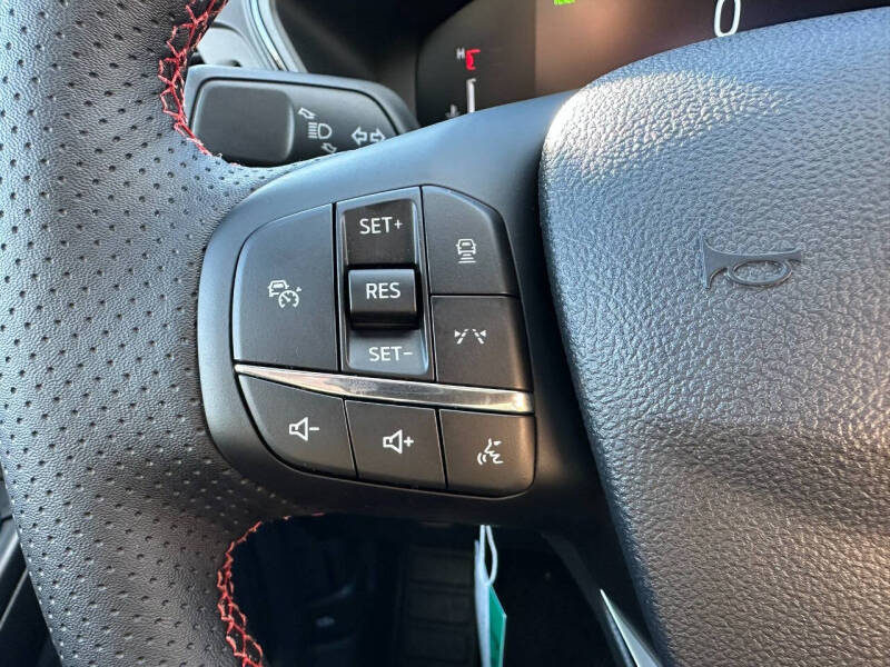 2026 Ford Escape Hybrid ST-Line Select