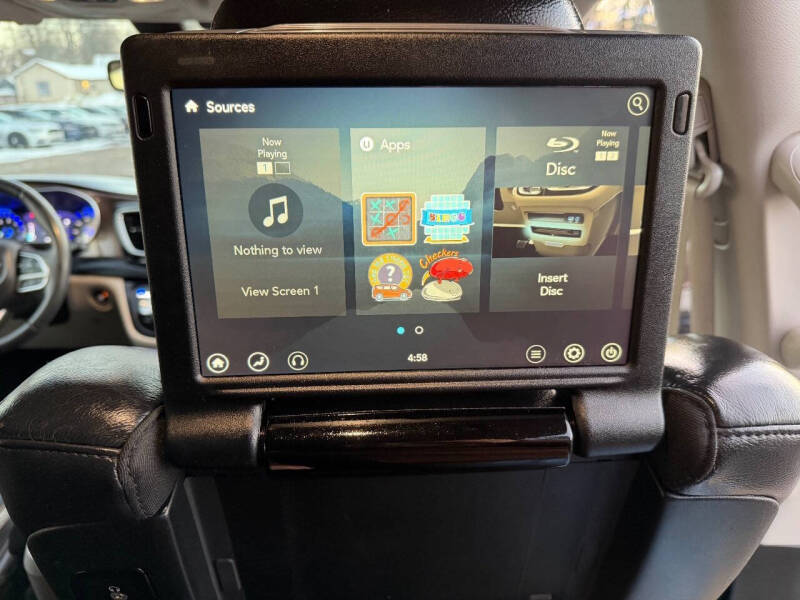 2017 Chrysler Pacifica Touring-L Plus