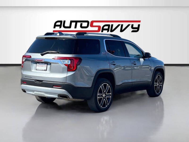 2023 GMC Acadia SLT