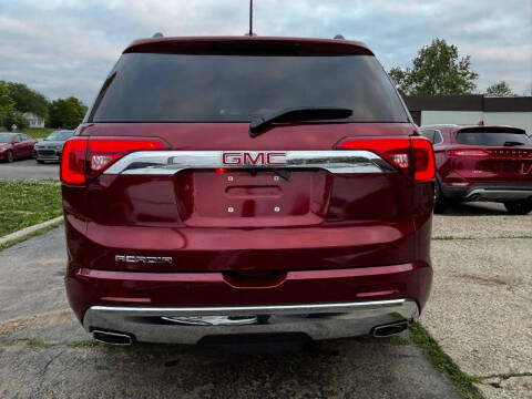 2017 GMC Acadia Denali