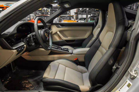 2025 Porsche 911 Carrera