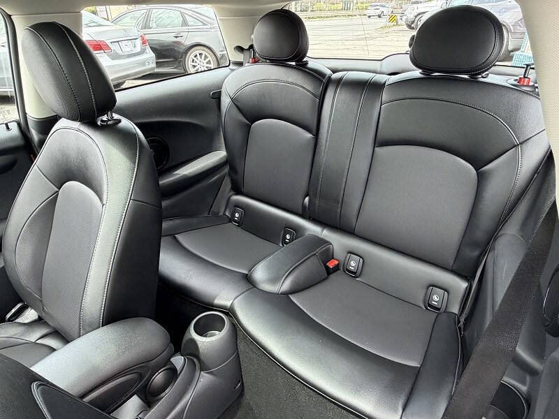 2016 MINI Hardtop 2 Door Cooper