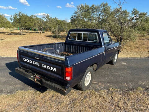 1982 Dodge RAM 150 Miser