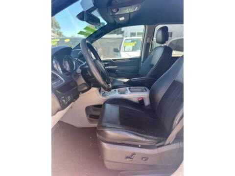 2015 Dodge Grand Caravan SE