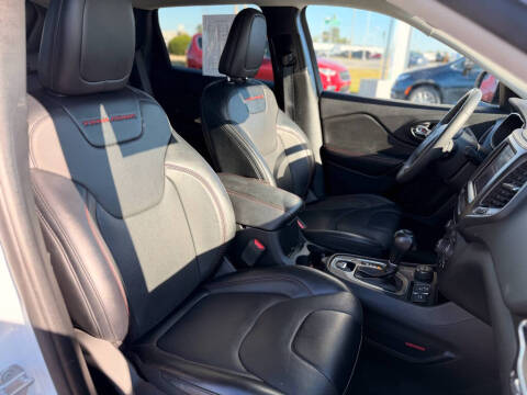 2022 Jeep Cherokee Trailhawk