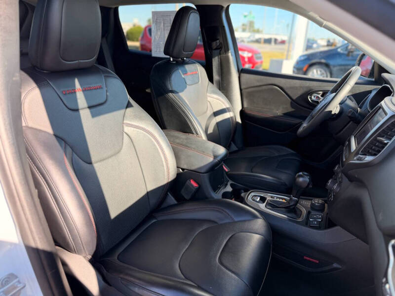 2022 Jeep Cherokee Trailhawk