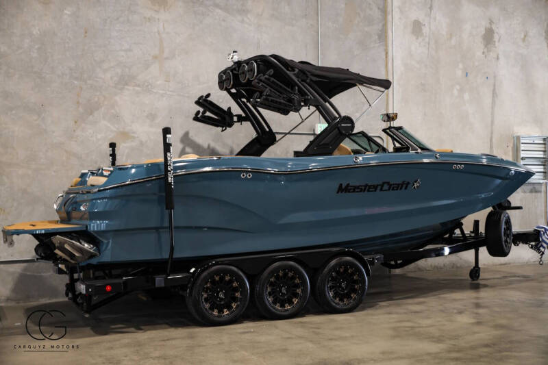 2025 MasterCraft X24