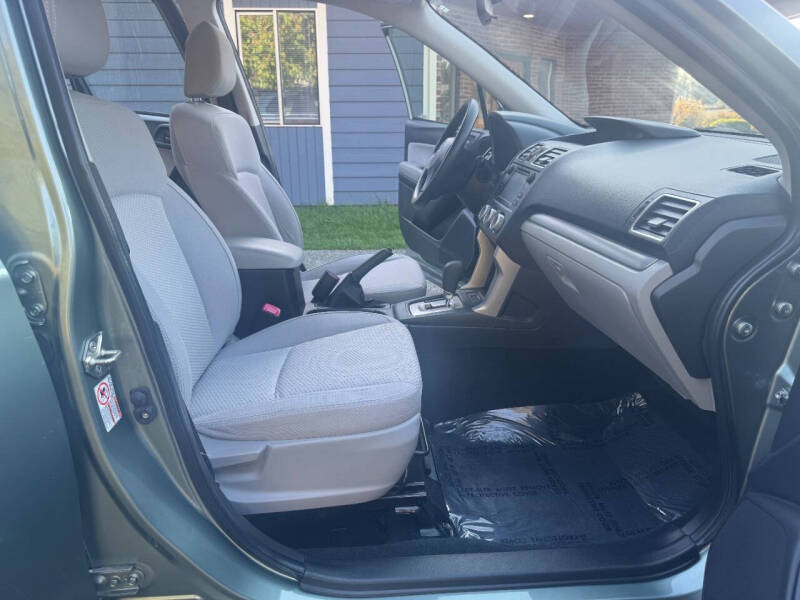 2016 Subaru Forester 2.5i