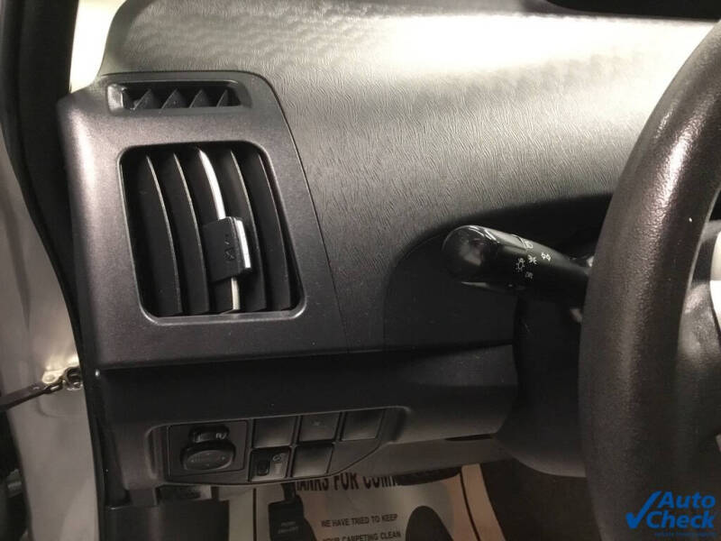 2015 Toyota Prius Three