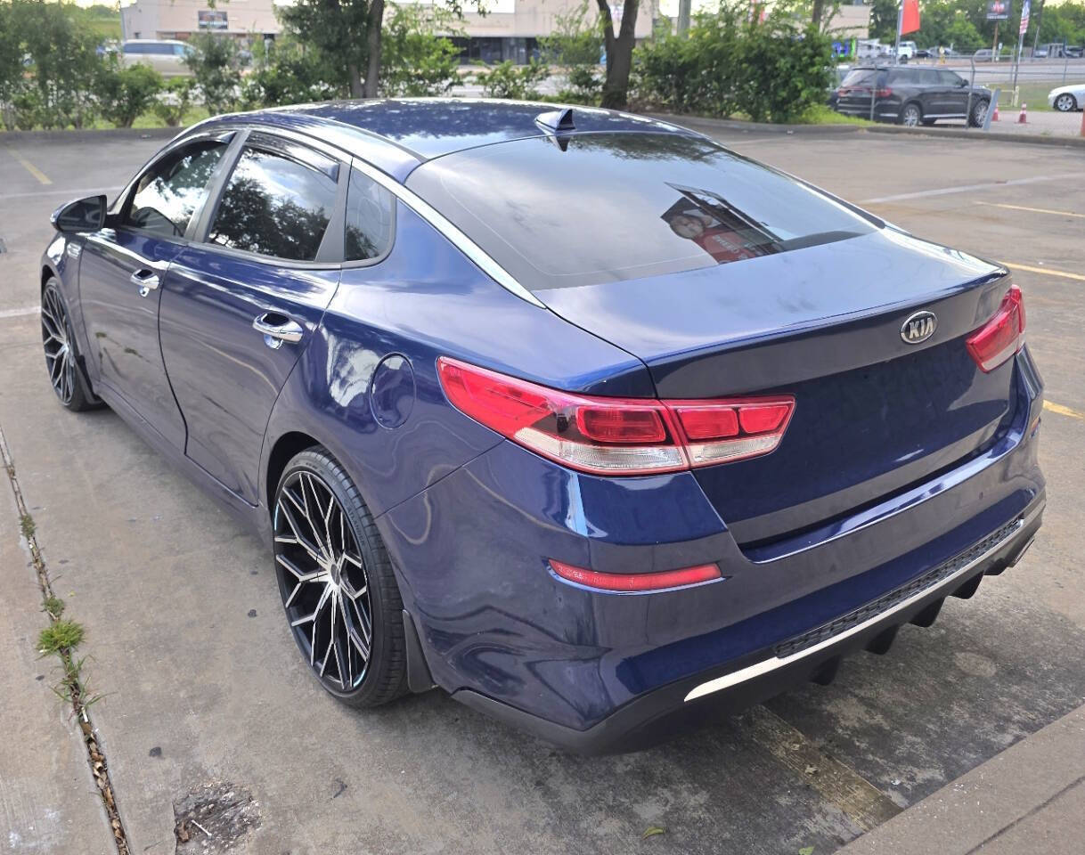 2019 Kia Optima LX 4dr Sedan - Blue exterior view 3