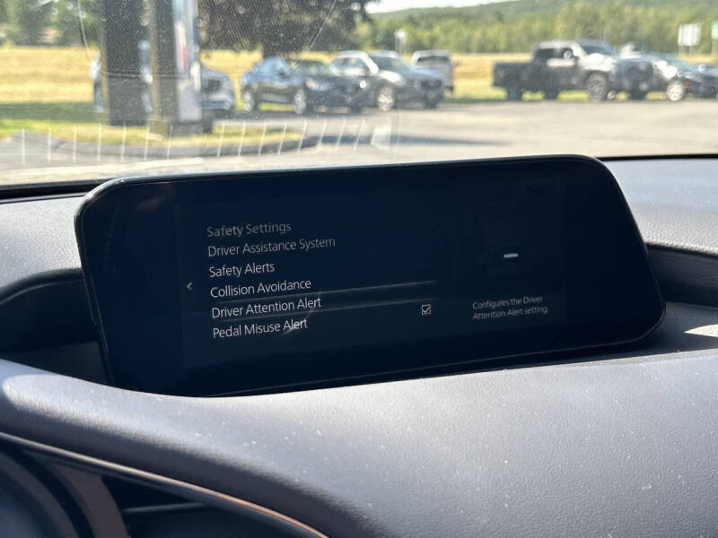 2025 Mazda Mazda3 Hatchback 2.5 S Carbon Edition