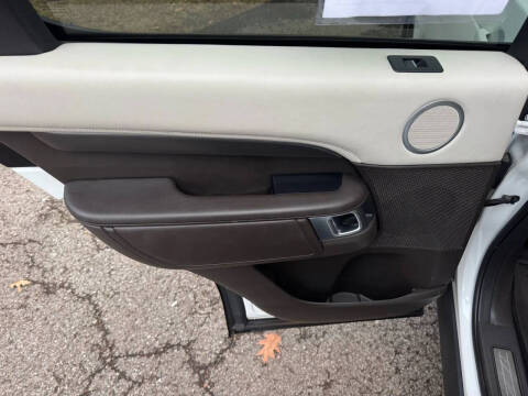 2017 Land Rover Discovery HSE Luxury