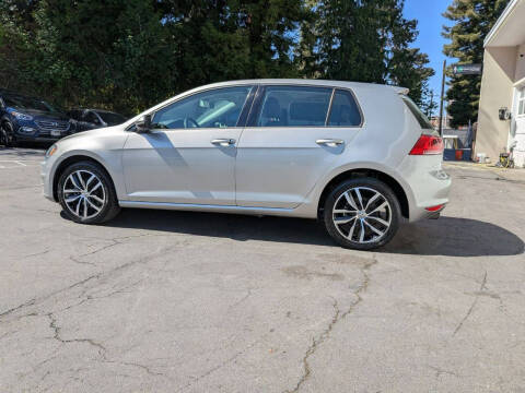 2016 Volkswagen Golf TSI SE