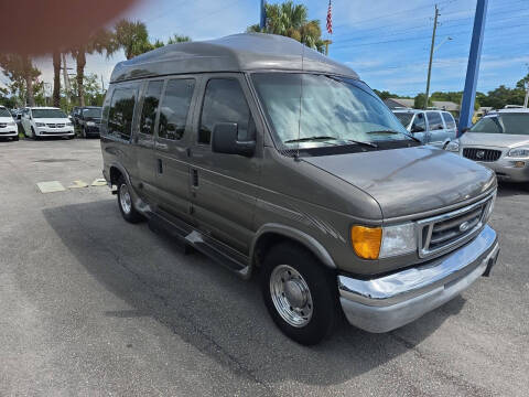 2003 Ford E-Series E-250 SD