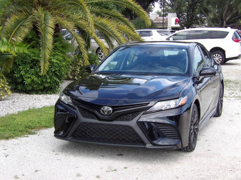 Used 2020 Toyota Camry SE Nightshade with VIN 4T1G11AK4LU400573 for sale in Fort Myers, FL