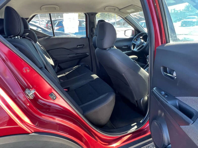 2020 Nissan Kicks SV