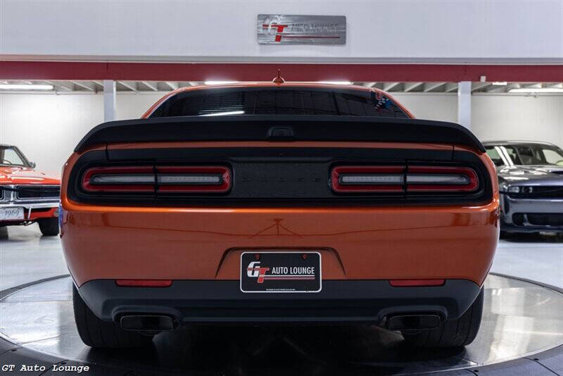 2023 Dodge Challenger 6