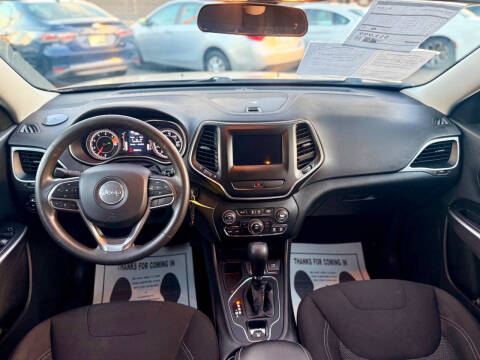 2019 Jeep Cherokee Latitude